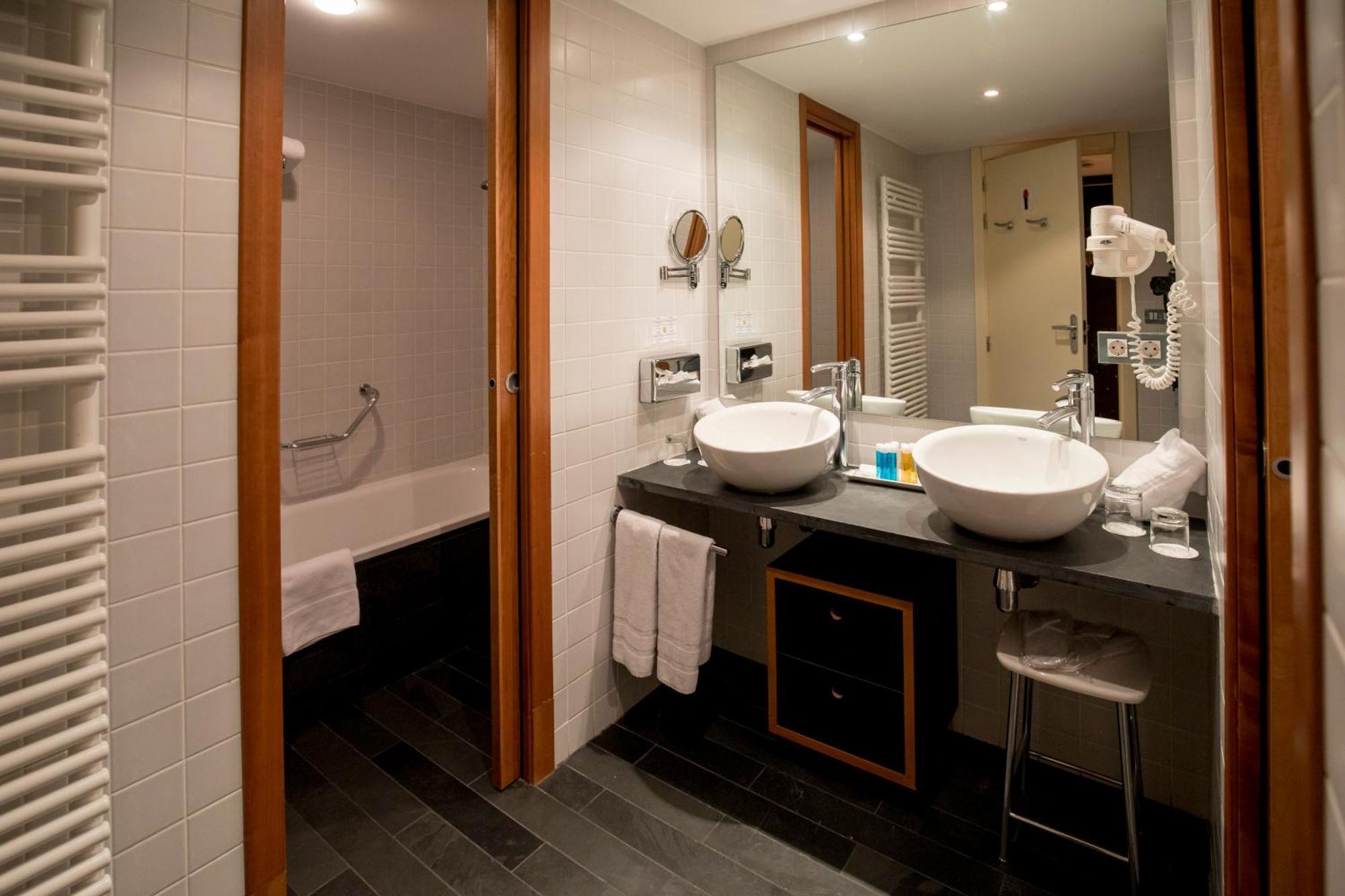Double or Twin Room,1282590583:JPEG